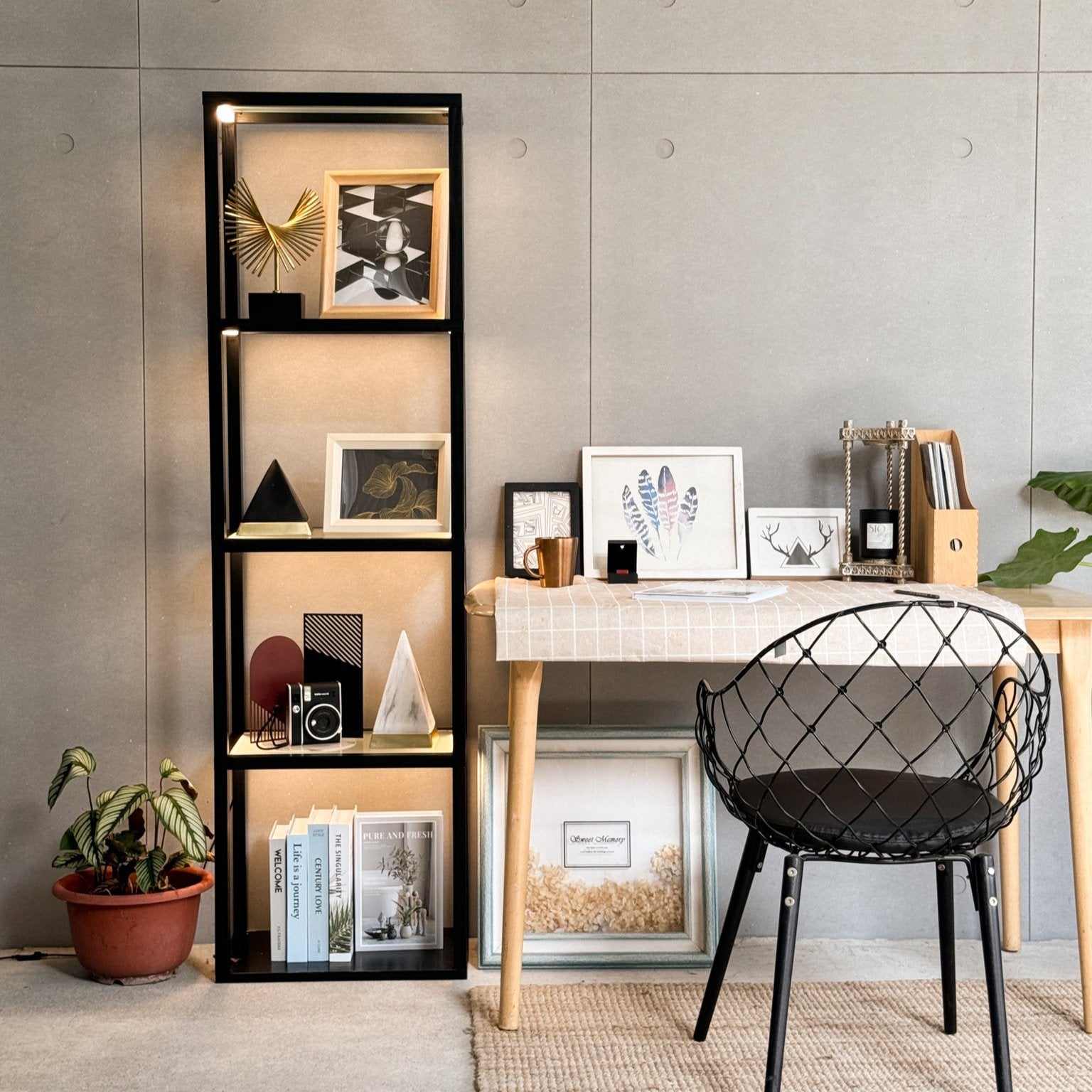 Clean and modern WFH office with space saving floor lamp